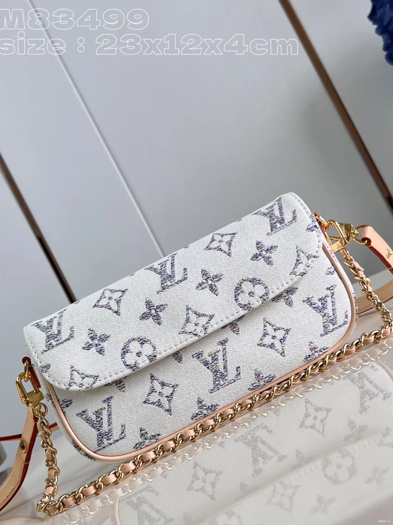 on VUITTON LOUIS Wallet Ivy-23.5*12*4.3cm Chain 0703